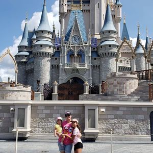 Meet your Posher, Claudia